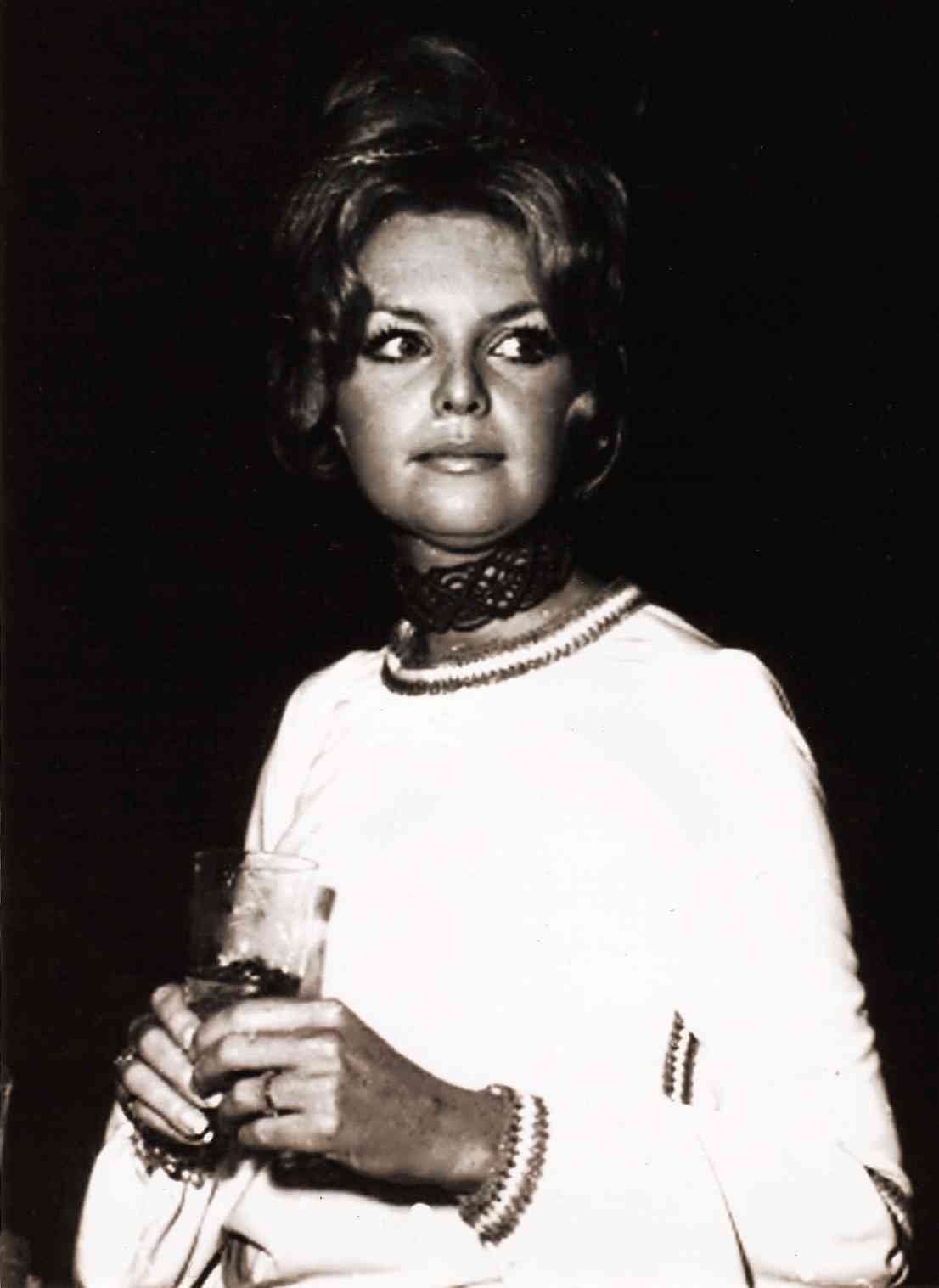 O Leilão DE Astridinha