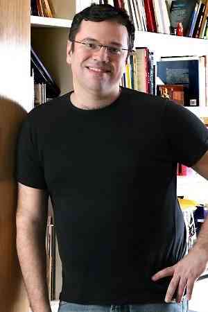 Vale Ver De Novo: JOÃO Emanuel Carneiro Exclusivo PARA O 40 Forever