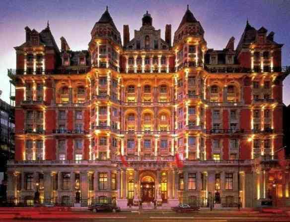 O Din.ner fica no requintado hotel Mandarin Oriental, em Londres!
