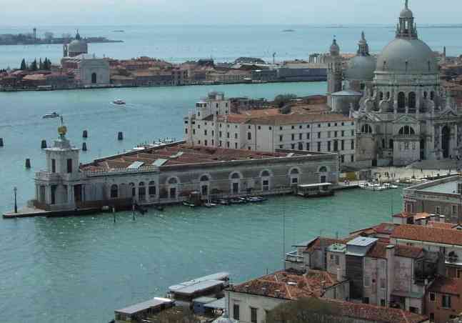 A Festa DE Pinault NA Bienal DE Veneza