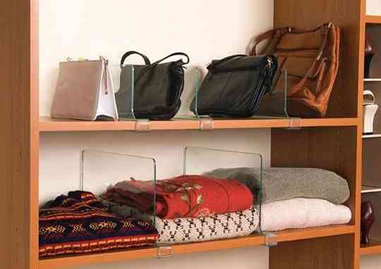 Para bolsas: divisorias móveis de acrílico!