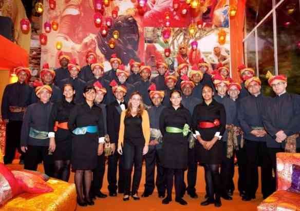 A equipe de Laura, na foto preparada para entrar em campo, comandados por Roberta, numa festa temática! 
