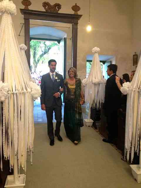 João Felipe de Orleans e Bragança, com a divina mãe Stella Luterrbach Leão, rumo ao altar!