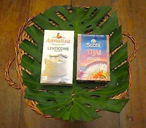 Sempre que posso, uso a lentilha francesa, da marca que encontrar: são mais delicadas... E o arroz, o vero Thai!