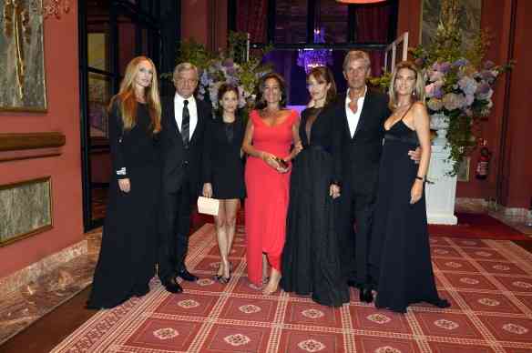 Clelia d'Aulan Benenati, Sidney Toledano, Melanie Bernier, Katia Toledano, Dolores Chaplin, Dominique Desseigne et Arielle de Rothschild Grand.