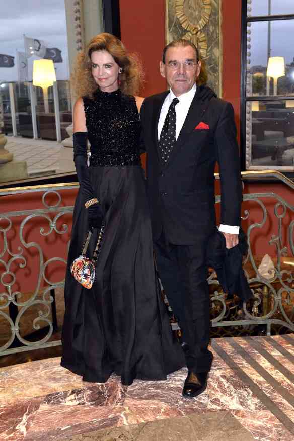 Cyrielle Clair vestindo Dior e Michel Corbier