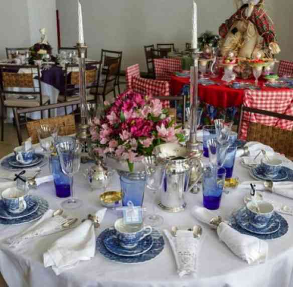 A linda e suave mesa de Denise Diniz brilhou!