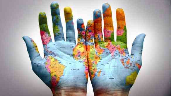 278405_Papel-de-Parede-O-Mundo-Esta-em-Nossas-Maos_1920x1080