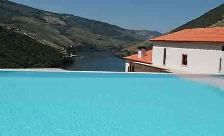 Piscina com a vista do Douro, que maravilha! 