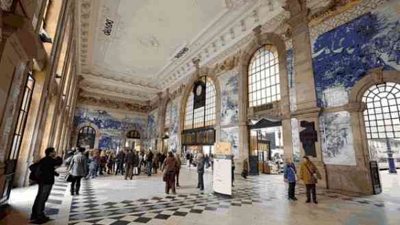 A Estação de São Bento e seus azulejos, que beleza!