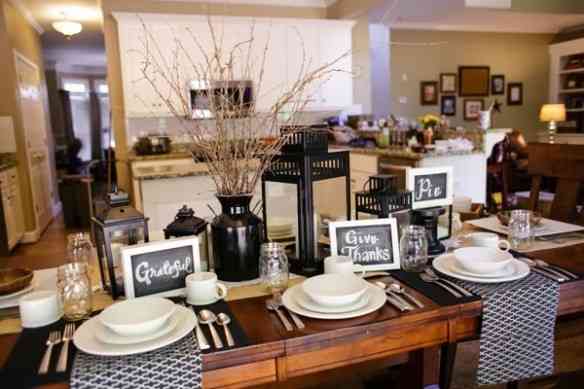 Farmhouse-Modern-Thanksgiving-Table-7
