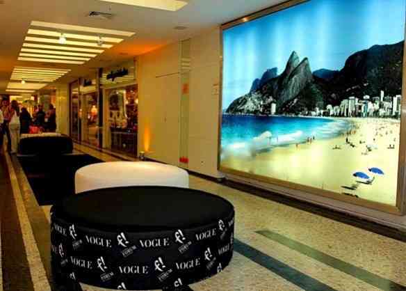 O Forum de Ipanema, templo do consumo dos cariocas descolados e a divina revista Vogue: parceiros em celebrar o Rio! 