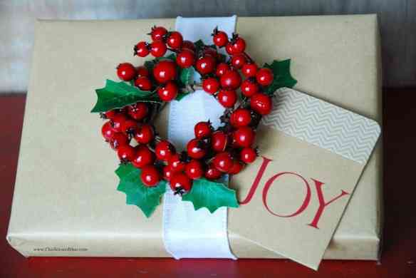 berry wreathjoy