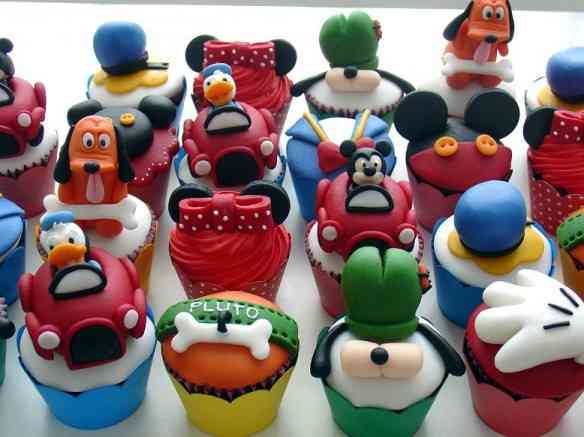 disney - cupcakes.JPG