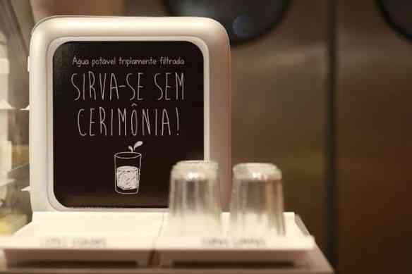 Água de presente para todos: luxo só!