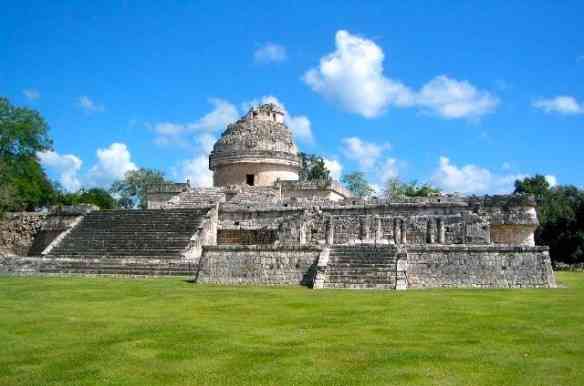 Eis o 'El Caracol", o impressionante observatório astronômico maia que ajudou-os a prever as fases da lua, os equinócios, as eclipses do sol e lua, etc. 