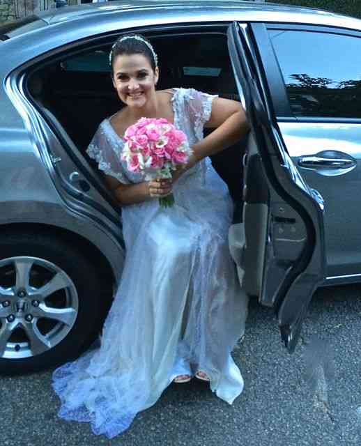 Joana chegando divinamente vestida pela craque Martu!