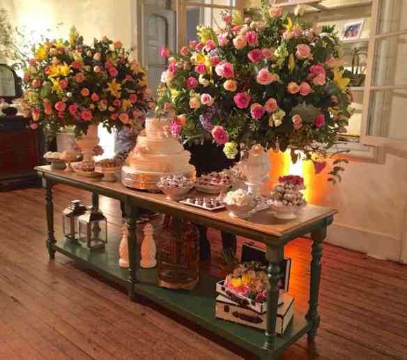 A linda sala dos doces, lugar mais desejados nos casamentos de hoje!