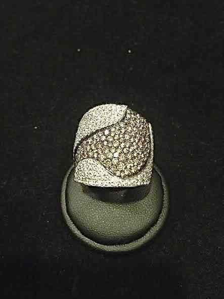 Divino, maravilhoso! E clássico, ou melhor, forever!