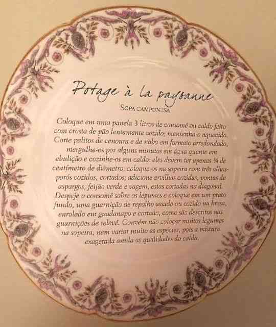 Entre muitas pérolas, o livro conta também sobre receitas da época!