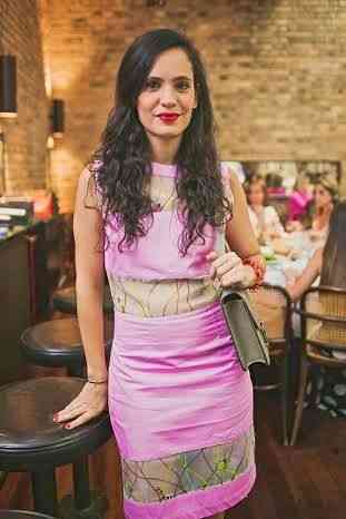 Fecho com a musa/designer Gisela Pecego, responsável pelas estampas exclusivérrimas da TM! Craque! Ahhhh lógico que ela veste a camisa, no caso, o vestido!