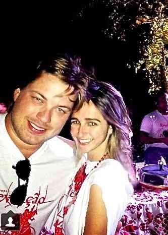 Meu muso Miguel Abtibol, sócio do Escobar, com Isabel TM: No seu reduto, a vida é mais que bela!