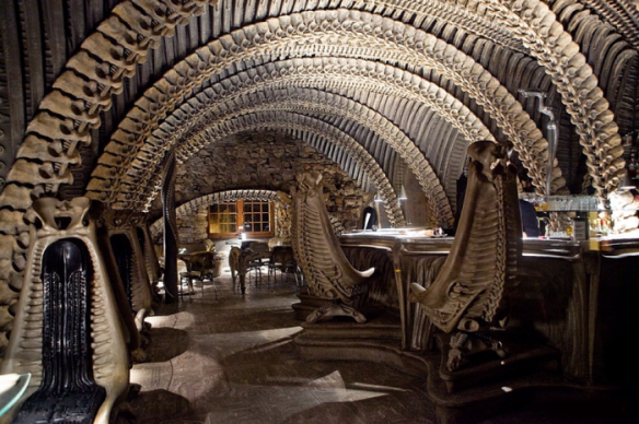 Interesting-restaurant-interiors-from-around-the-world__700