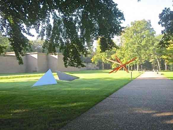 Vejam a beleza do jardim de esculturas do museu Kröeller Müller, dica da antenadérrima amiga Dea Backheuser!