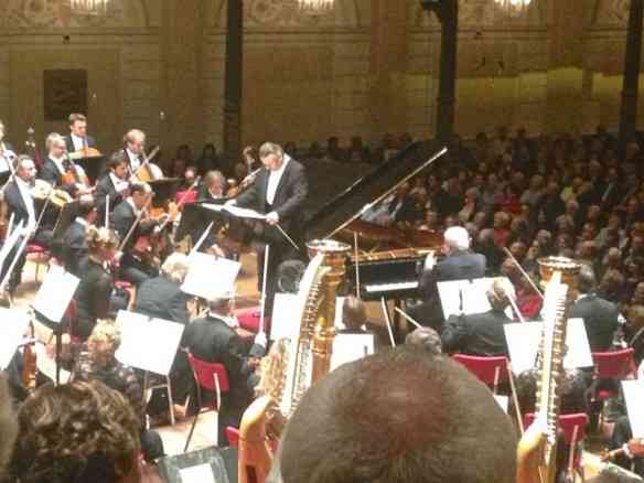 Em C, uma das salas de concertos mais linda da Europa! 