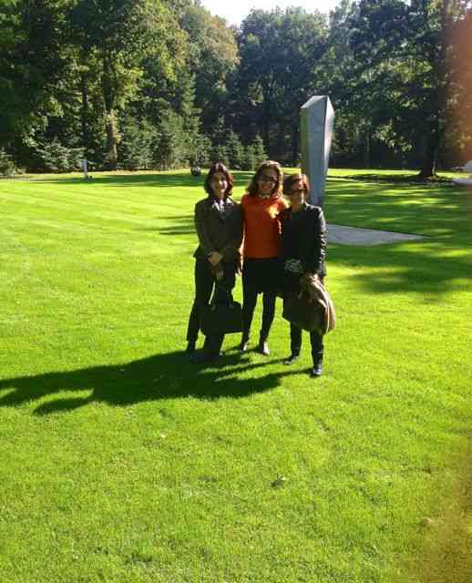 Com as niñas nos jardins de Kröller-Müller.
