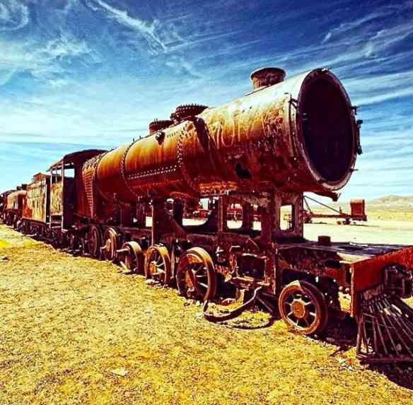 Cemitério de trem em Ulyuni, Bolívia.