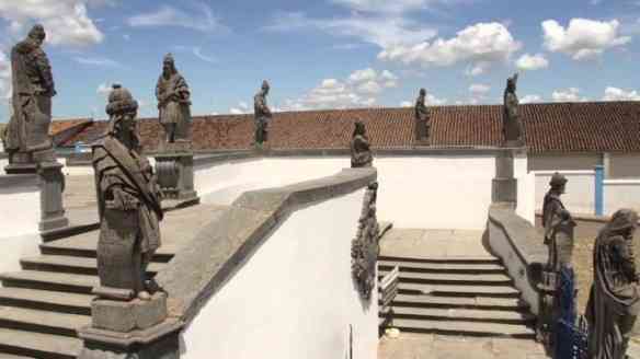 Os ícones da escultura barroca brasileira: Profetas, do Mestre Aleijadinho 