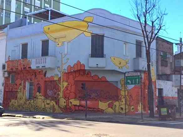 No final, os que fizeram o tour conhecem esta galeria que representa muitos dos artistas visitados nos muros de BsAs: Bacana trazermos uma 