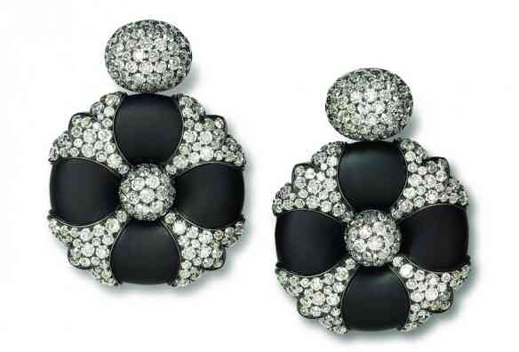 hemmerle_earrings__iron__silver__white_gold__old_cut_diamonds_main_pic