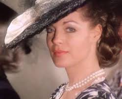 VALE A PENA VER DE Novo: A ARTE DE USAR Chapéu