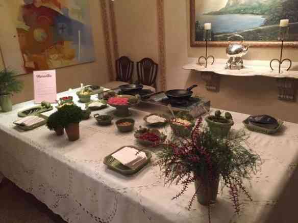 Nesta festa, usaram a mesa da dona da casa e ficou um capricho!