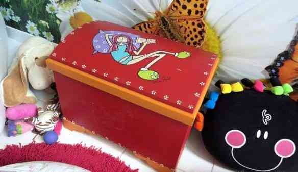 O bau dos brinquedos de Mel…