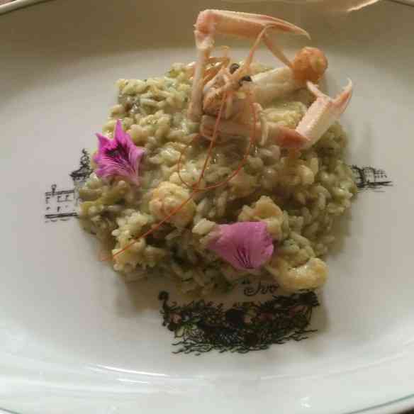 Pra dar água na boca: um dos carros- chefes da sua cozinha, o risoto de lá é pra comer rezando!
