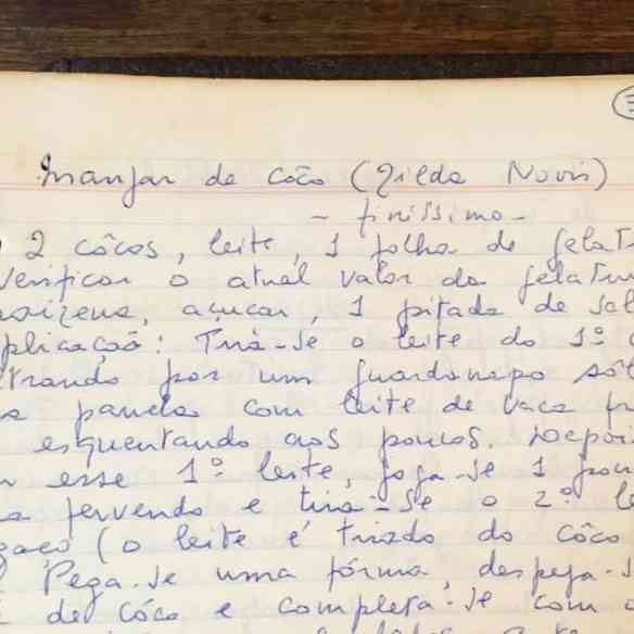 Fecho com duas gratas lembranças, das receitas e, principalmente, suas ": Zilda Novis, minha  "tia" tão querida...