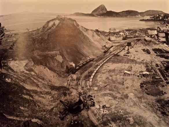 Obras do "arrasamento" do morro do Castelo...
