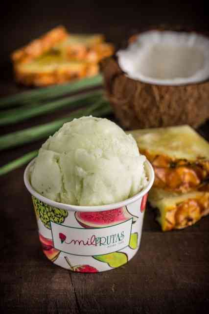 Sorvete do verão 2016, da "Mil Frutas": "blend" de capim-limão com abacaxi e coco... Sensa! BN
