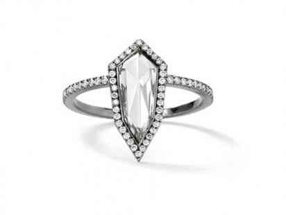 eva_fehren_18k_warriorring-w412h310