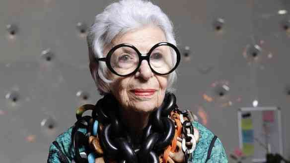 A musa "fashion" Iris Apfel é viciada em Monies!