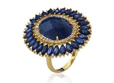 Este merece a "Coroa britânica", de tão lindo: quartzo, safira e diamantes!