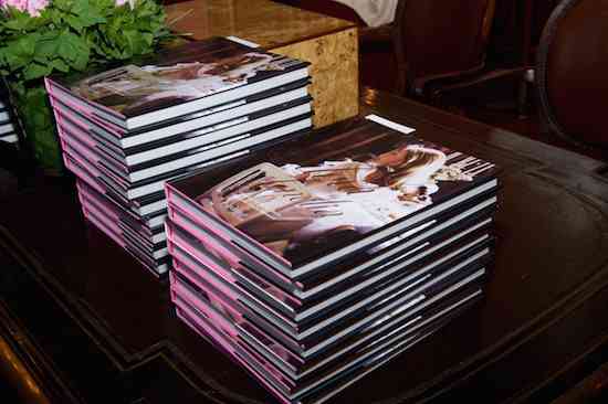 Présentation livre de la Baronne Sylvia de Waldner. Travellers, Paris le 24 mai 2016 Photo: Julio Piatti