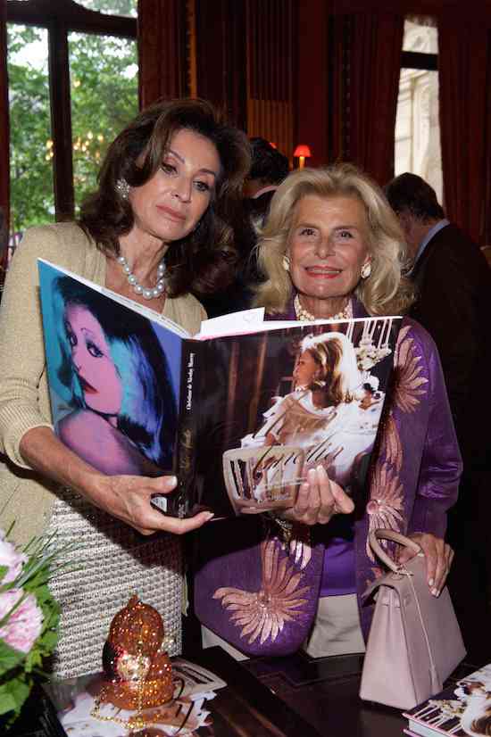 Présentation livre de la Baronne Sylvia de Waldner. Travellers, Paris le 24 mai 2016 Photo: Julio Piatti