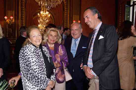 Présentation livre de la Baronne Sylvia de Waldner. Travellers, Paris le 24 mai 2016 Photo: Julio Piatti