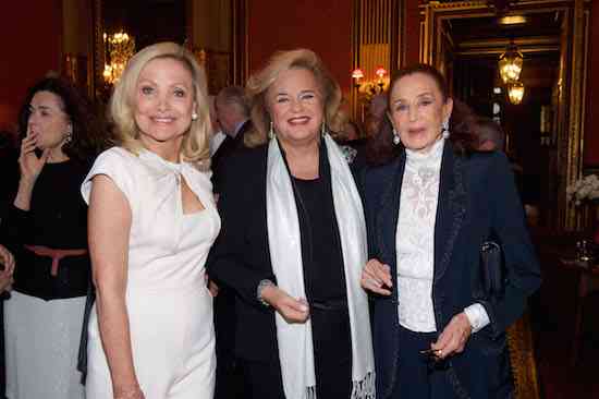Présentation livre de la Baronne Sylvia de Waldner. Travellers, Paris le 24 mai 2016 Photo: Julio Piatti