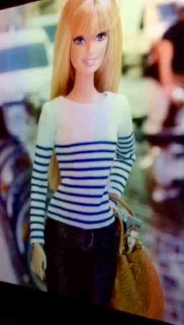 Barbie de manhã, casualmente...