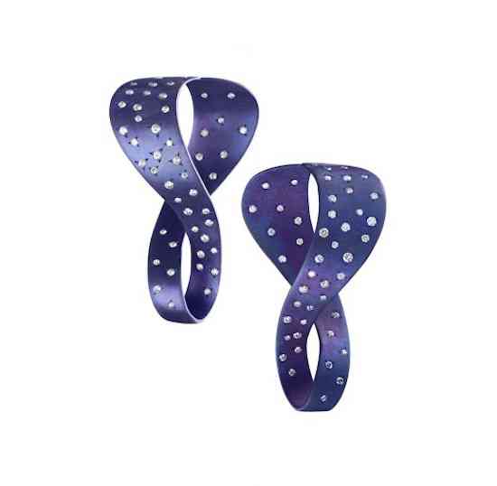 Suzanne-Syz-Titaniam-Diamond-Earrings1